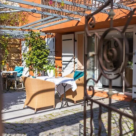 Appartement De Caractere Le Camelia, 56M², Dans Propriete Au Calme Avec Piscine By Le Mas De Louise Et Sacha Sollies-Toucas Exterior photo