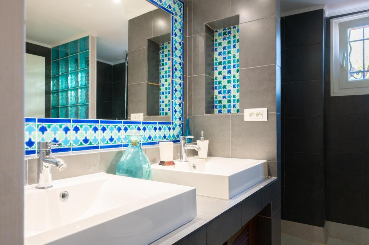 Apartment Le Camélia: Charming With Pool In Tranquil Estate *
